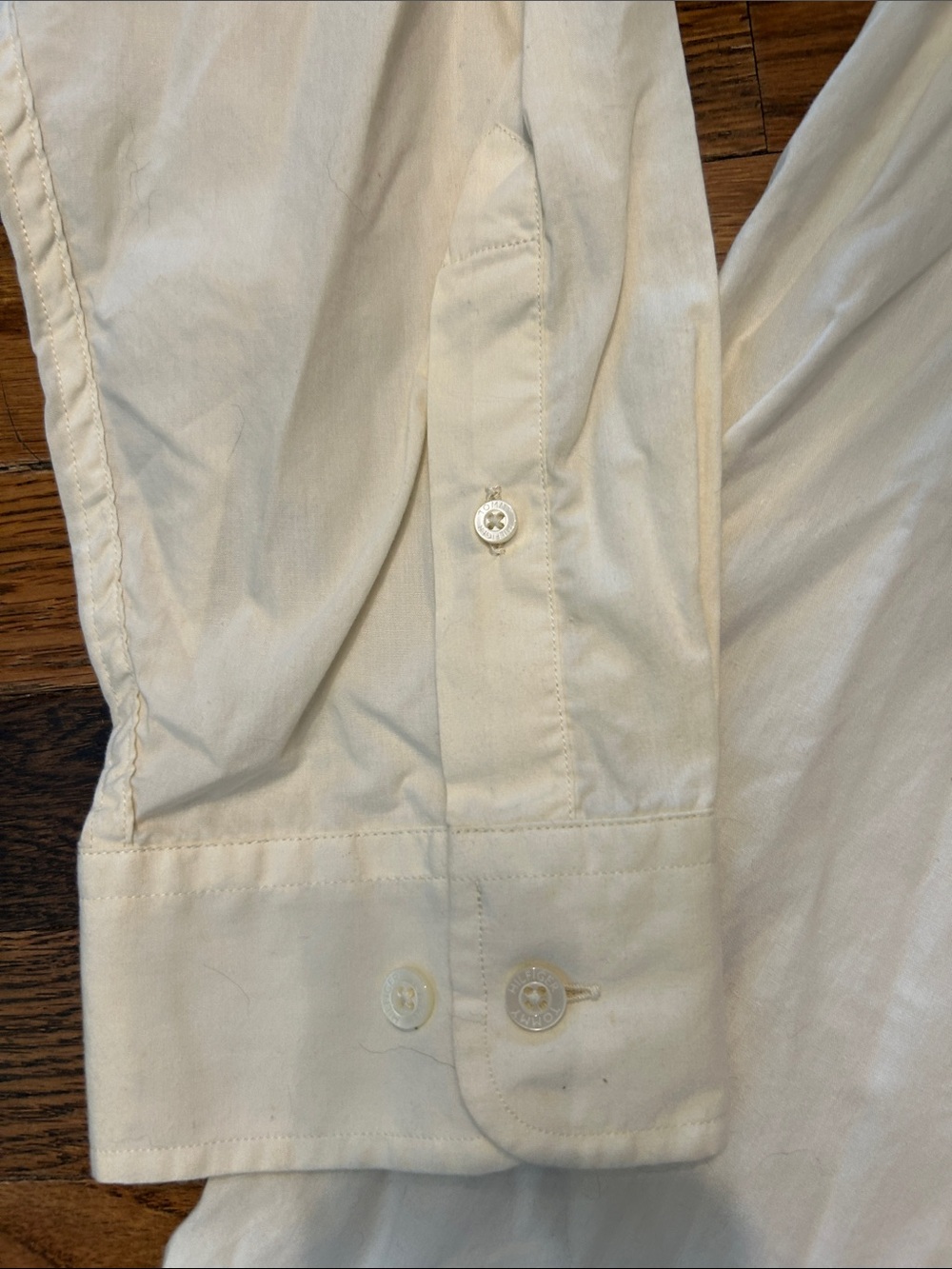 Tommy Hilfiger Men’s Off-White Long-Sleeve Button-Up Shirt - Picture 5 of 10